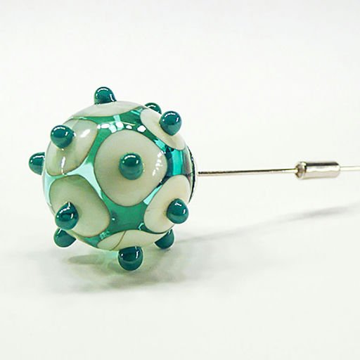 n color brooch